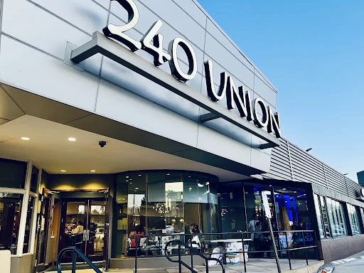 240 Union Restaurant photo 3